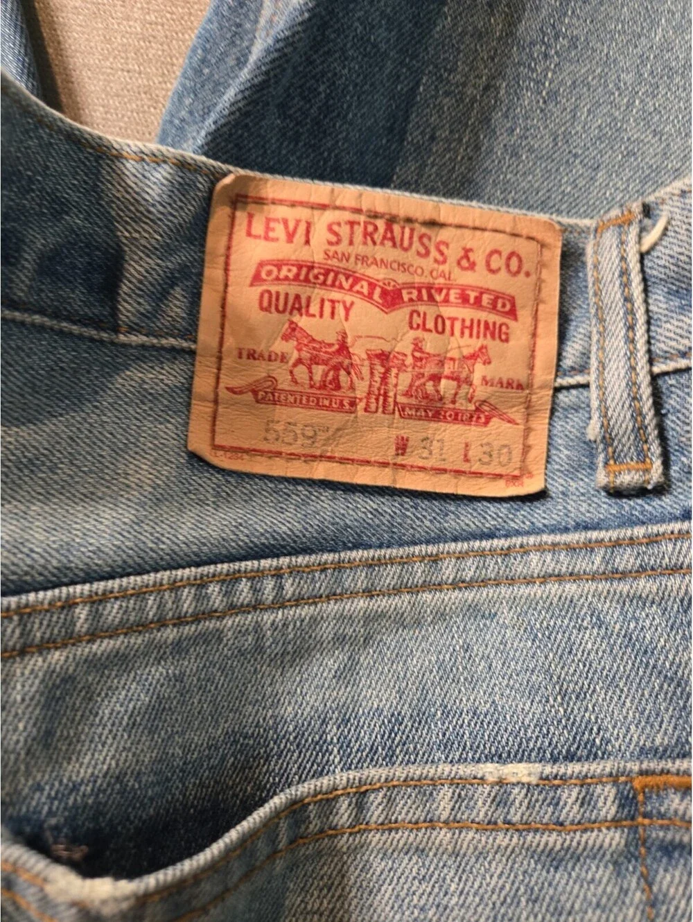 Vtg Levi's 559 Jeans Men's 31x30 Denim Relaxed Straight Medium Wash Y2K Fade
